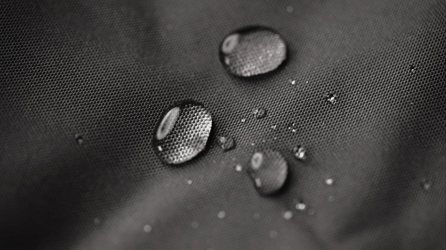 Gouchee Home ChillyBean Black Waterproof Bean Bag Chair – Durable Polyester Oxford Fabric with PVC Backing, Filled with Polystyrene Beads, Suitable for Adults and Teens