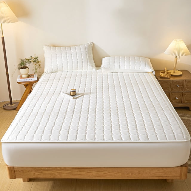 Ice Silk Summer Mattress Protector - Quilted Waterproof Bed Cover Set, Comfortable Nylon Spandex Topper for All Mattresses, Beige, JKODE