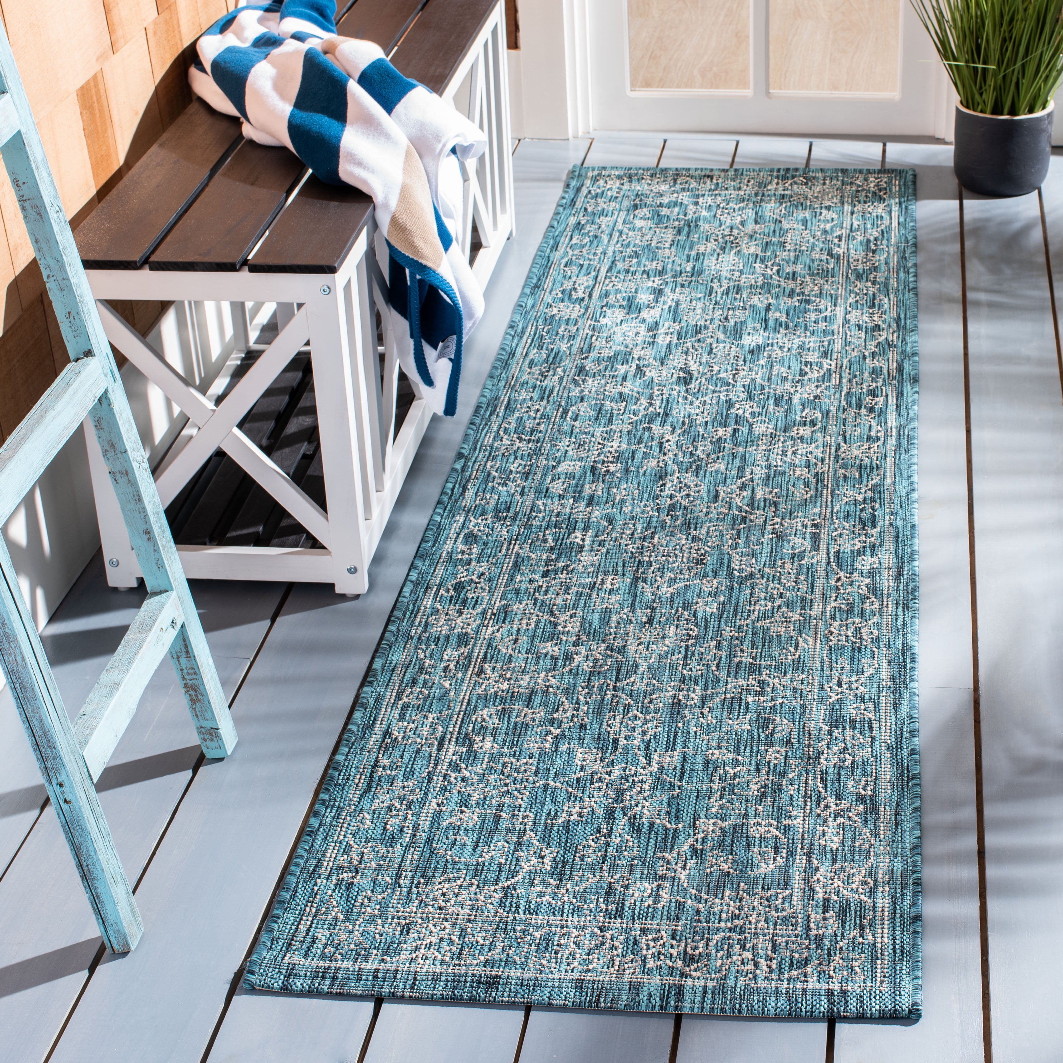 SAFAVIEH Courtyard Darin Traditional Indoor/Outdoor Runner, 2'3" x 22', Turquoise