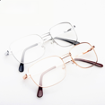 thumbnail image 3 of Gafas de lectura con base de hierro Gafas de lectura de resina de moda Material de metal Estilo empresarial duradero Cien gafas, 3 of 4