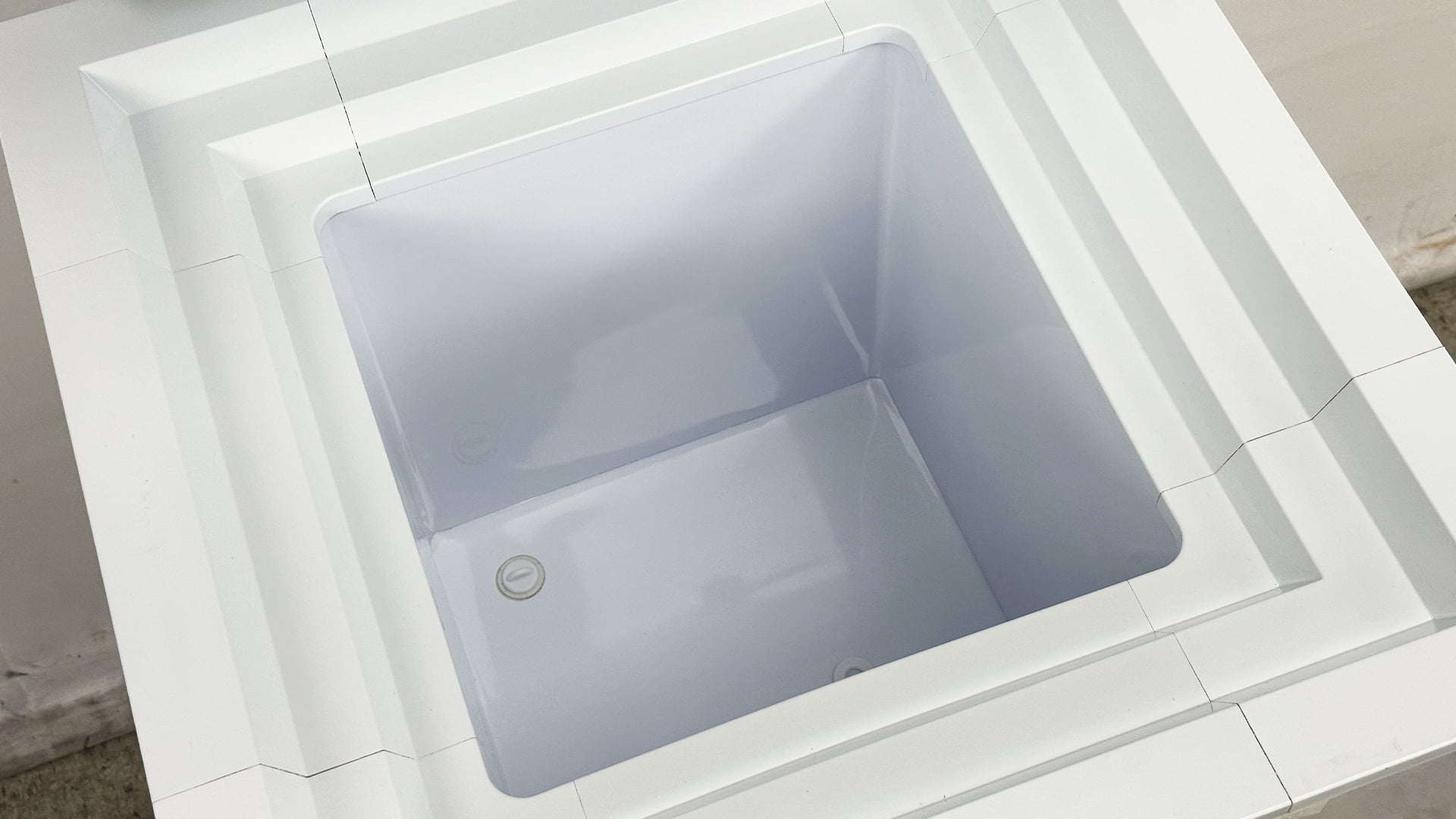 36 in. Laboratory Chest Freezer -122°F Ultra-Low Freezer NSF Certified