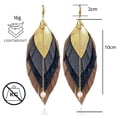 thumbnail image 2 of Vangania Aretes de cuero con pluma mediana mocha para mujer artesanal baño oro, 2 of 4