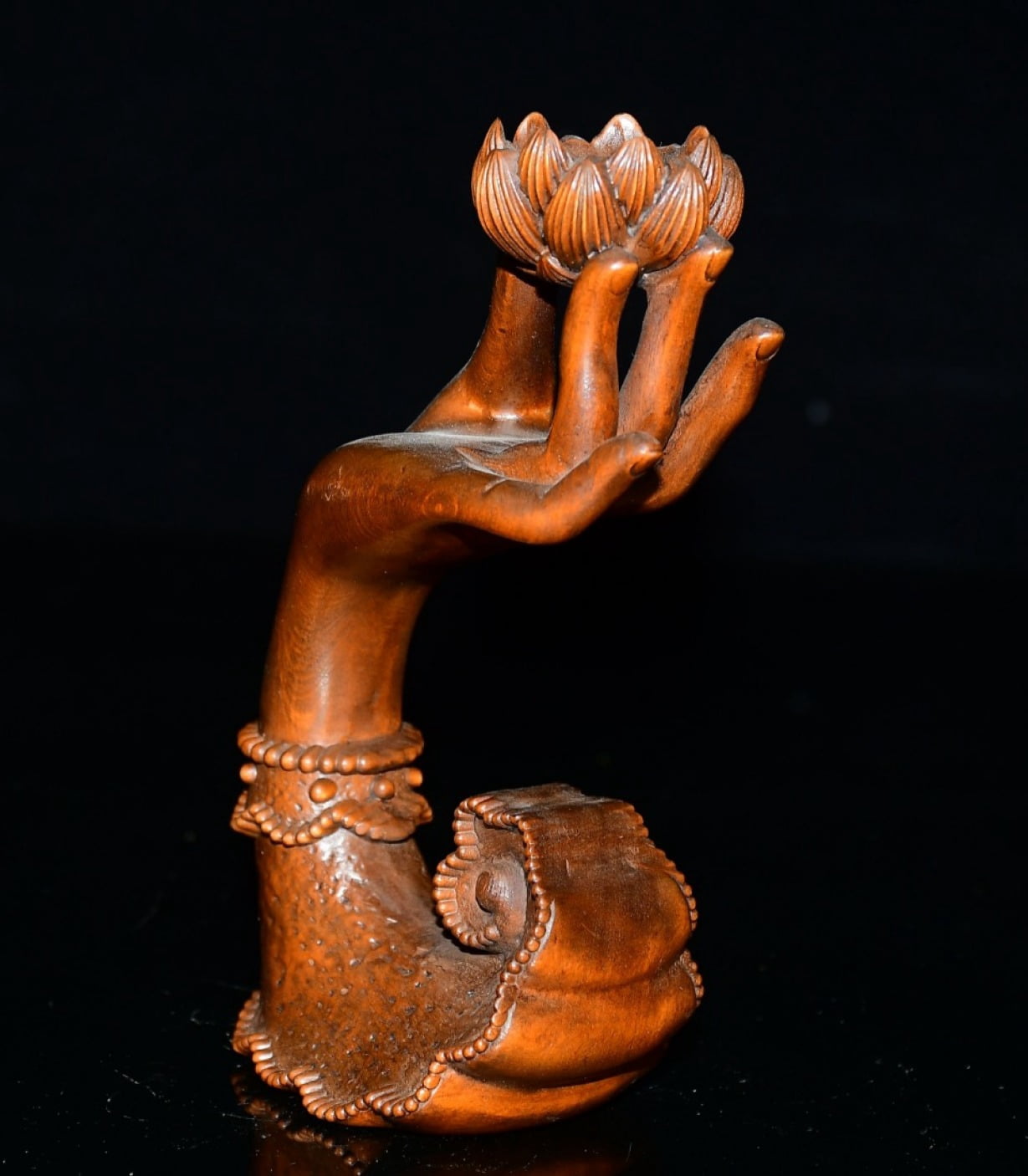 Home Decor Living Room Carved Wooden Buddha Incense Holder Lotus Buddhist Purity Serenity Blessing Enlightenment Holiness Calm
