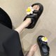 thumbnail image 1 of Sandalias de mujer de verano EVA Cross Color sólido Suela gruesa Color Dos usos Sandalias casuales Accesorios de bricolaje para mujer Zapatillas de verano, 1 of 6