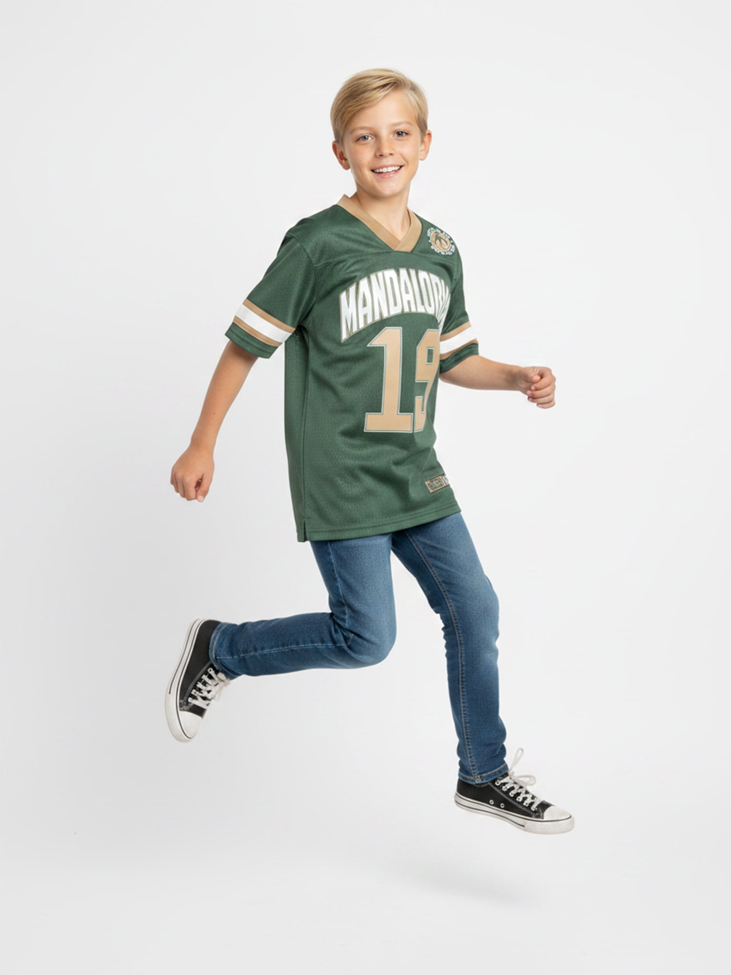 Star Wars The Mandalorian Boys’ Elevated Graphic Jersey, Sizes 4–18