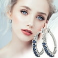 thumbnail image 4 of Fiudx Juego de Pendientes y Circonitas Brillantes para Mujer, Colgante de Metal Hipoalergénico, Joya Versátil para Ocasiones Especiales, Regalo para Ella, Diseño Duradero y Calidad., 4 of 7