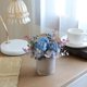 thumbnail image 5 of Kit de flores artificiales con maceta, combinación de rosas azules quemadas de seda falsa y vegetación, decoración en maceta de plantas pequeñas para oficinas, estanterías, dormitorios, salas de, 5 of 7