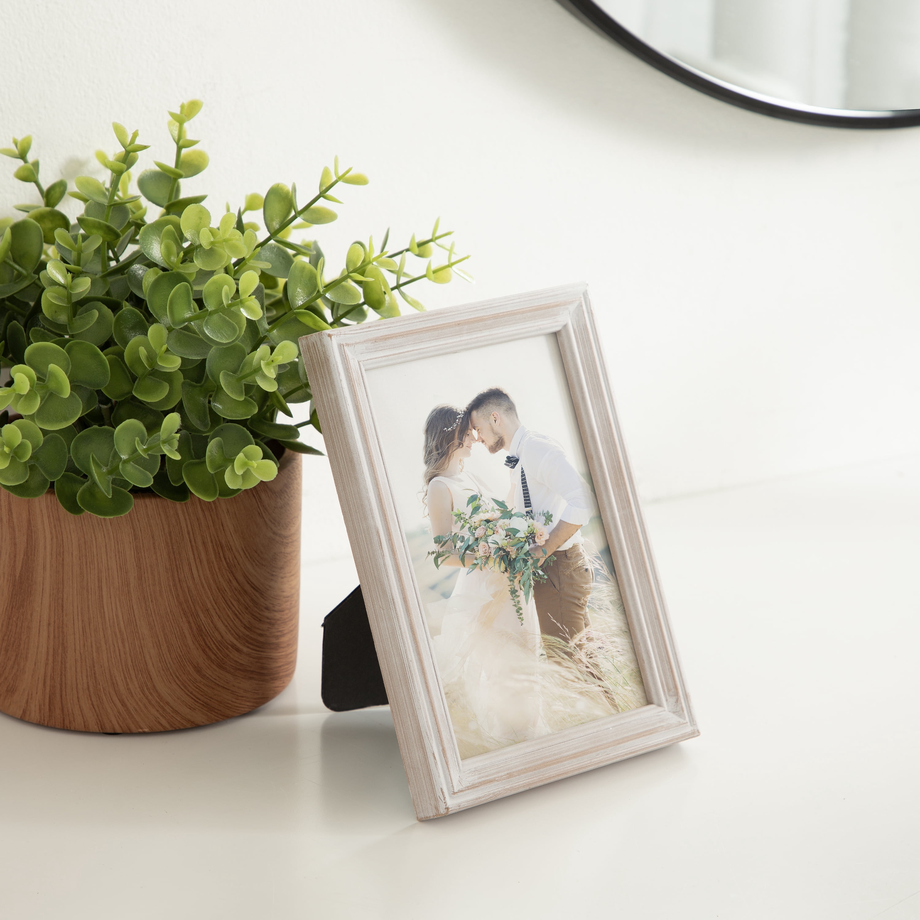 (4 pack) DesignOvation 4x6 Casual Distressed White Decorative Tabletop Picture Frame