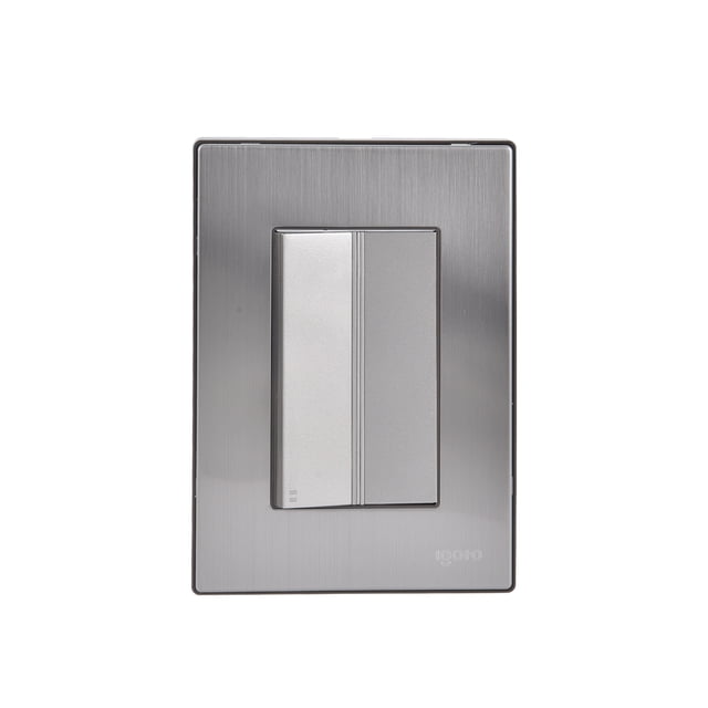 Placa armada con 1 apagador escalera de 3 módulos, Color Plata INOX1008. iGoto Placa armada INOX