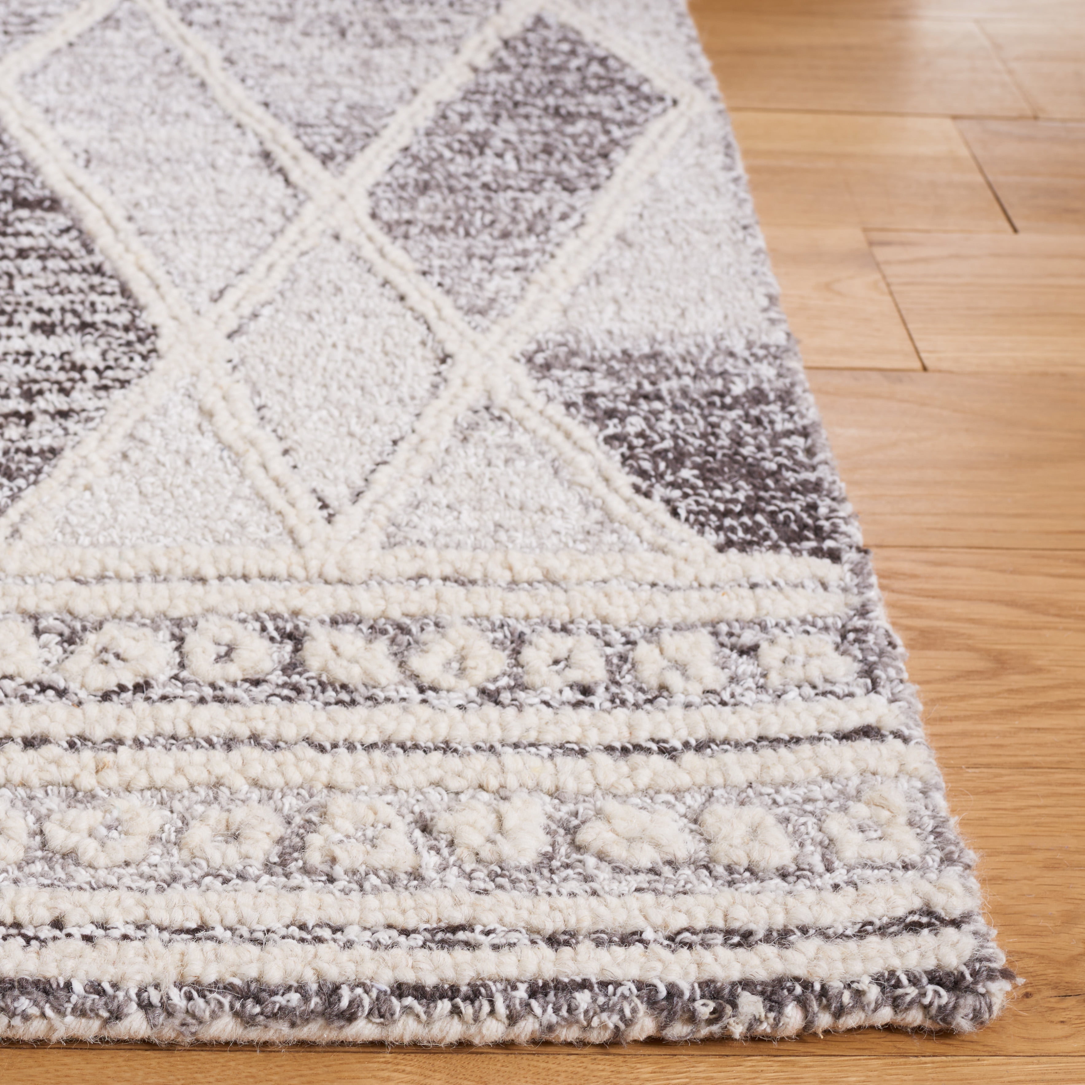 SAFAVIEH Abstract Malcolm Trellis Area Rug, Ivory/Gray, 8' x 10'