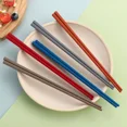 thumbnail image 4 of Xiao Hua pares de palillos de silicona de mango largo, utensilios de cocina reutilizables, color caqui, 4 of 5