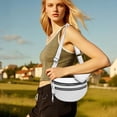 thumbnail image 1 of Bolso de hombro casual con correa ancha | Bandolera de moda de color sólido | Bolso de mano liviano para todos los días | Cómoda correa ancha para el hombro | Bolso versátil para viajes y ocio |, 1 of 5