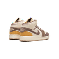 thumbnail image 3 of Jordan GRADE SCHOOL Air Jordan 1 Mid SE Craft GS "Inside Out - Taupe Haze" DZ4466 102 from Stadium Goods, 3 of 8