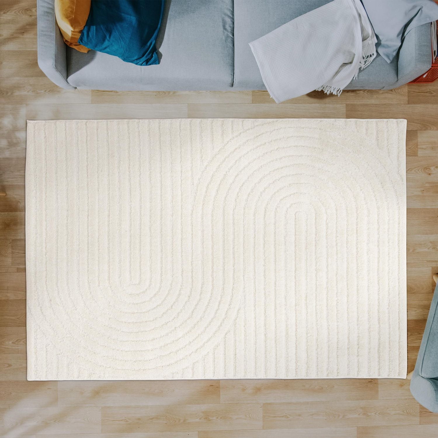 Rug Ease Fenix Area Rug