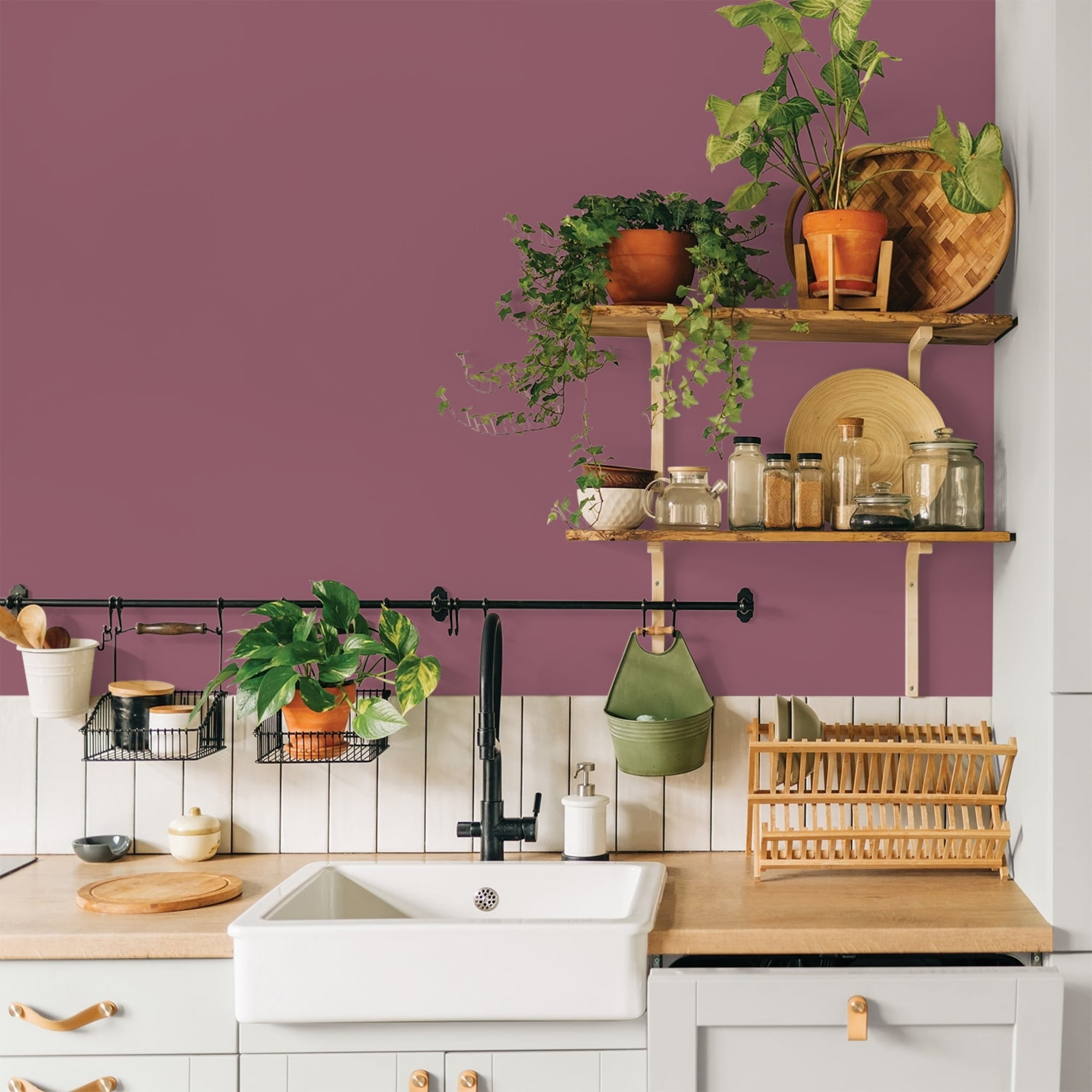 Glidden HEP Cabernet / Purple, Eggshell Interior Paint with Primer, 1 Gallon