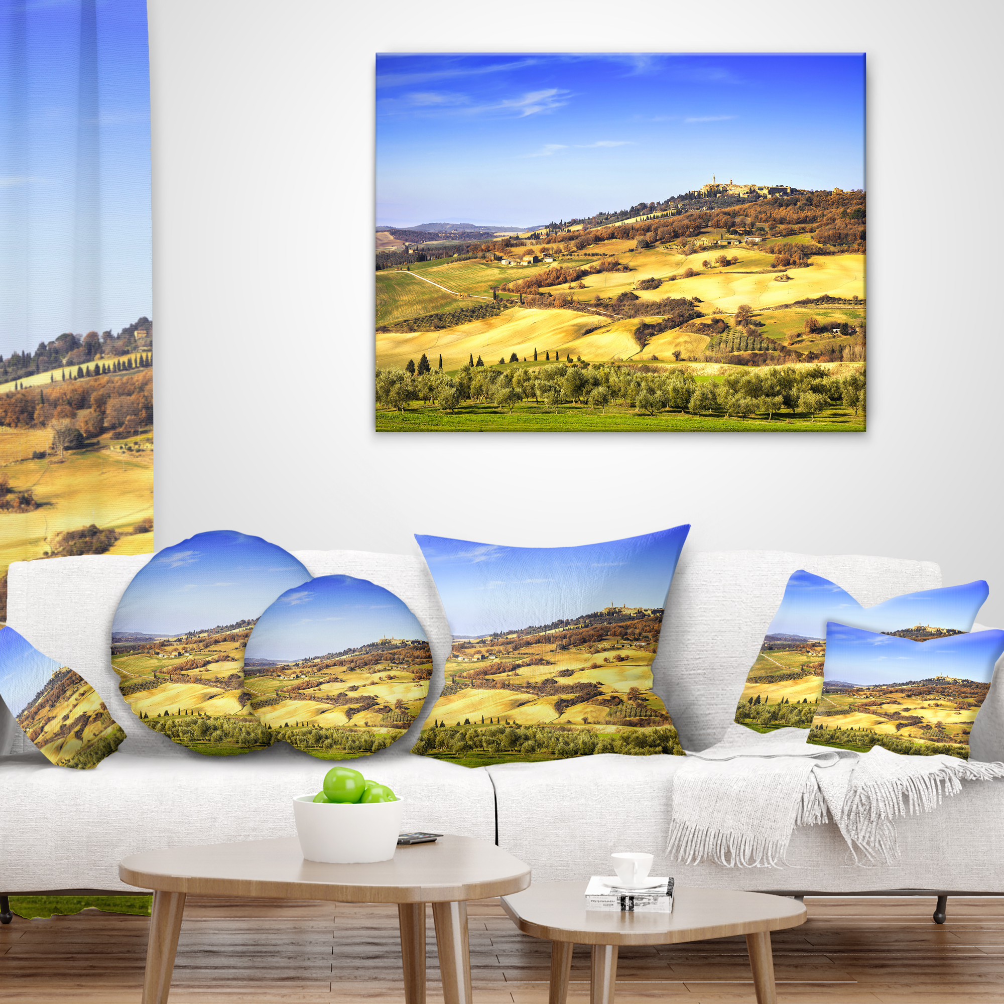 Designart Pienza Medieval Village Italy - Landscape Wall Throw Pillow - 16x16