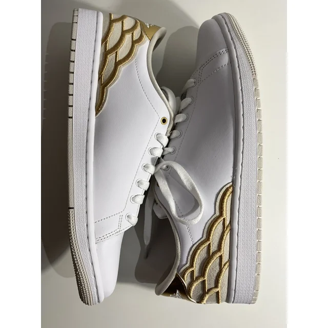 Ni - ke Ni - ke AIR JORDAN 1 LOW CENTRE COURT WHITE GOLD CASUAL SHOES 2022 MENS 8.5 NEAR DS