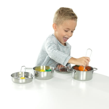 Fold Set - KidKraft Deluxe Cookware Set with Food
