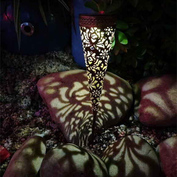 Vaidha Lumières de Cour à Énergie Solaire, Lumières d'Ambiance Ajourées en Forme de Fleur