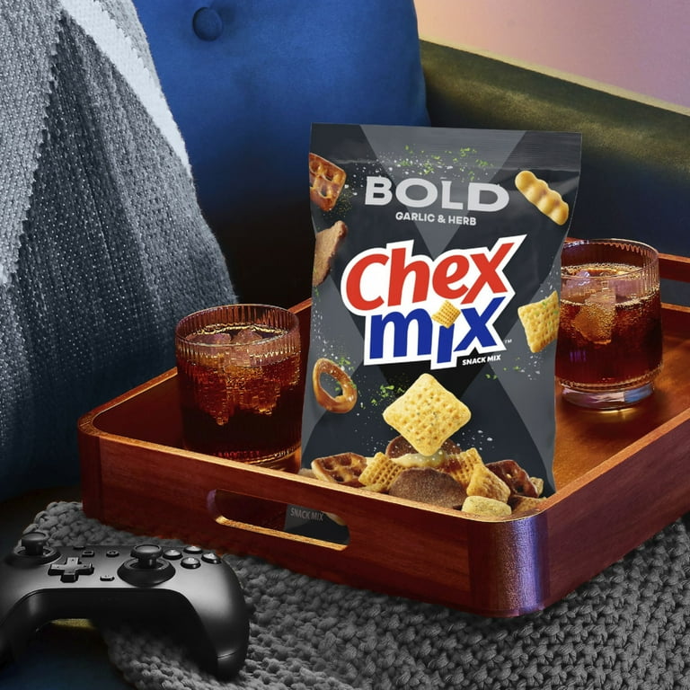 Chex Mix Bold Party Blend Savory Snack Mix, Tailgate Size, 31 oz