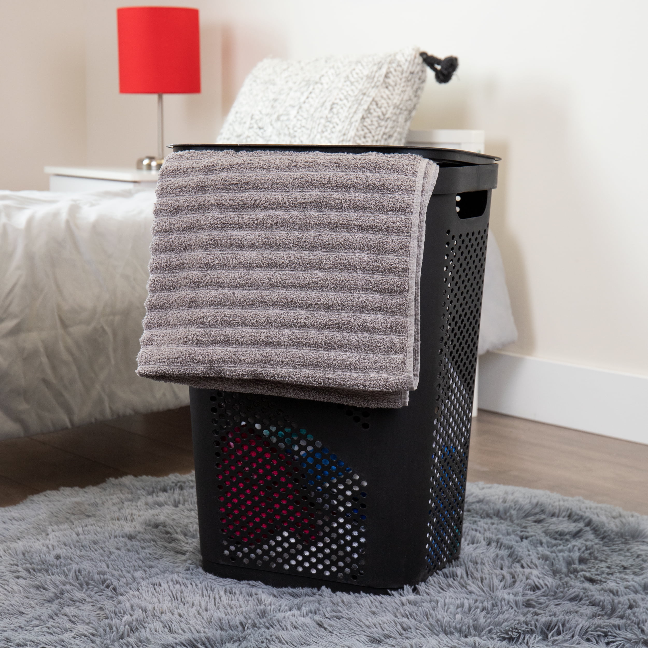 Mind Reader 60L Slim Laundry Hamper, Lid, Ventilated, Plastic, 17.25"L x 13.75"W x 23.5"H, Black