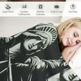 thumbnail image 3 of Shangniulu Statue of Liberty Flannel Throw Blanket 320 GSM Soft Anti-Pilling Fuzzy Blanket for Bed Sofa, 3 of 6