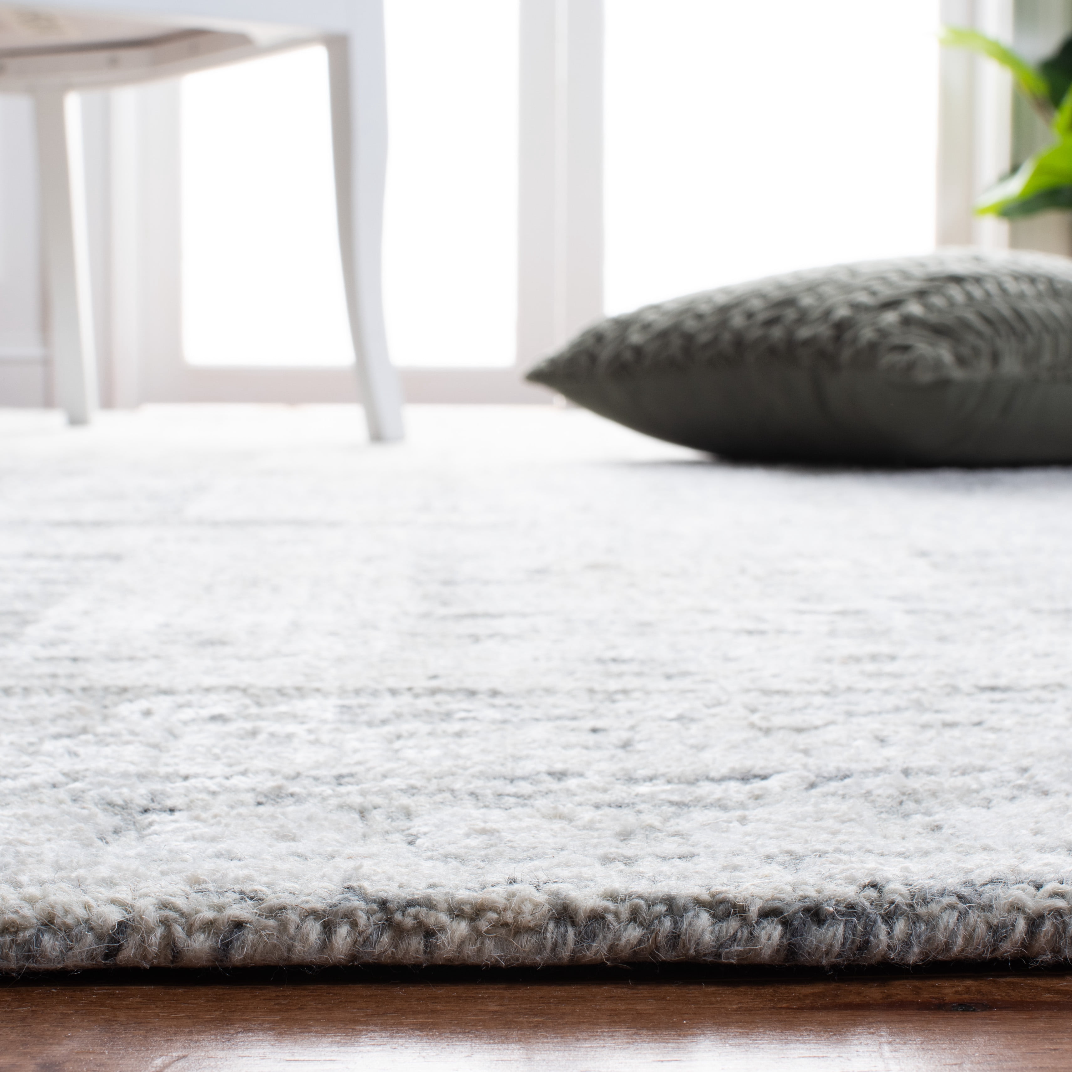 SAFAVIEH Glamour Rothesay Geometric Area Rug, Charcoal/Ivory, 9' x 12'