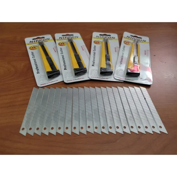 Lot Of 4 Utility Knife Box Cutter Retractable Snap Off Razor Tool W/ 20 Blades