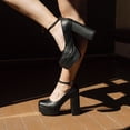 thumbnail image 4 of Zapatilla Dasalo Negra Estilo Mary Jane Con Plataforma Para Mujer, 4 of 5