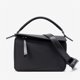 thumbnail image 1 of Bolso de mano geométrico de estilo simple, nuevo bolso de mensajero con patrón de lichi con costuras versátiles para otoño e invierno, bolso de médico ligero de gran capacidad, 1 of 5