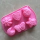 thumbnail image 4 of GOOHOCHY Moldes para hornear de silicona de 6 cavidades, moldes para hornear, insectos, luna, estrella, molde para dulces, molde para chocolate para fiestas infantiles (rosa), 4 of 7