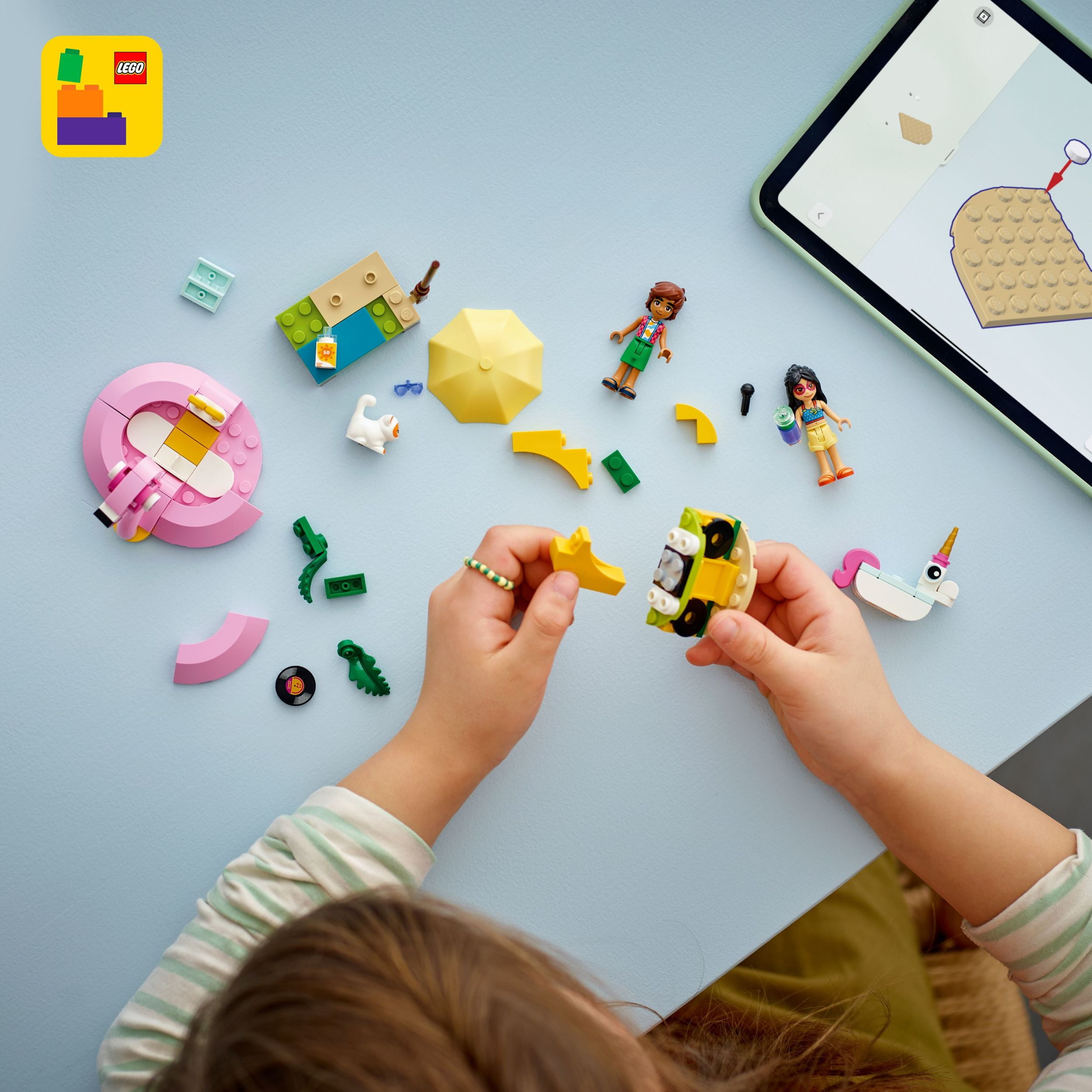 LEGO Friends La Soirée Piscine avec la Licorne et le Flamant Rose, Ensemble de Construction de Jouet 42658 LEGO La soirée piscine 42658