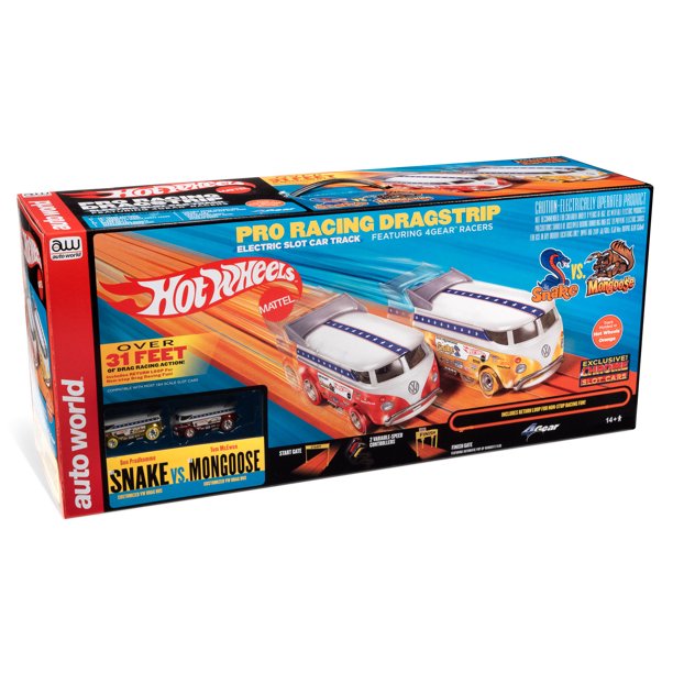 Auto World 31' Hot Wheels "Snake" vs "Mongoose" Pro Racing Dragstrip