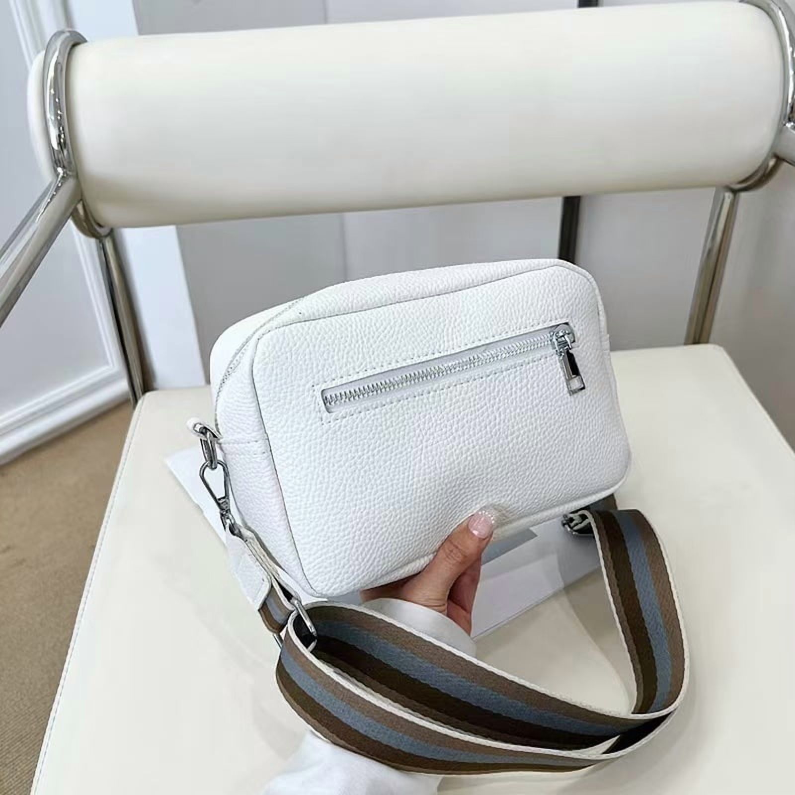 Classic Crossbody Bags for Women Stylish Designer Wide Purse Strap Shoulder Camera Bag Synthetic Leather Daily Use Bag