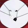 thumbnail image 3 of Conjunto de 2 collares con colgante de corazón magnético forma de fantasma NQ, 3 of 3