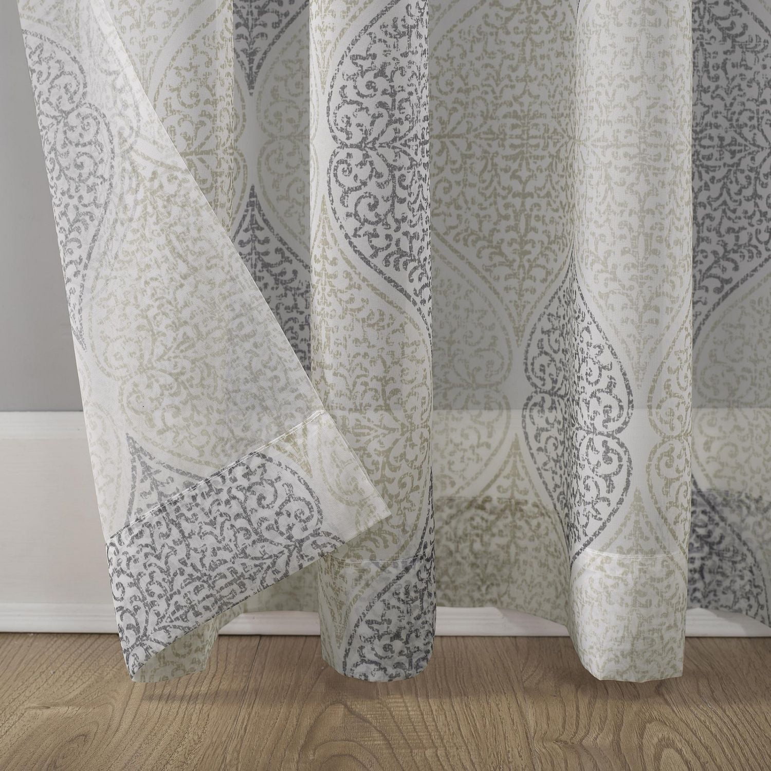 Paire de panneaux de rideaux en voilage diaphane à motif de médaillons de Mainstays Transparent, imprimé de médaillons