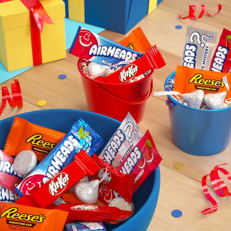 Hershey Miniatures Assorted Flavored Candy Party Pack, 26 oz