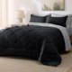 thumbnail image 1 of Juego de cama Bedsure, edredón negro, tamaño king, 7 piezas, 1 of 7