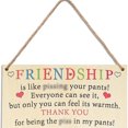 thumbnail image 1 of De Madera De Amistad De Navidad Para Mujer/Niña/Mejores Amigos/Femenina Decoración De Navidad Signo Adorno Artesanal Para Pared De Puerta Yuarrent HA043001-03, 1 of 6