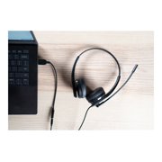 Creative HS-230 Lightweight Headset with Noise-cancelling Mic