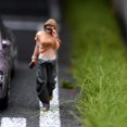 thumbnail image 5 of Figura Miniatura de Mujer Caminando a Escala 1/64, Adorno Realista para Microescenas, Modelo de Personaje Femenino para Maquetas de Trenes., 5 of 5