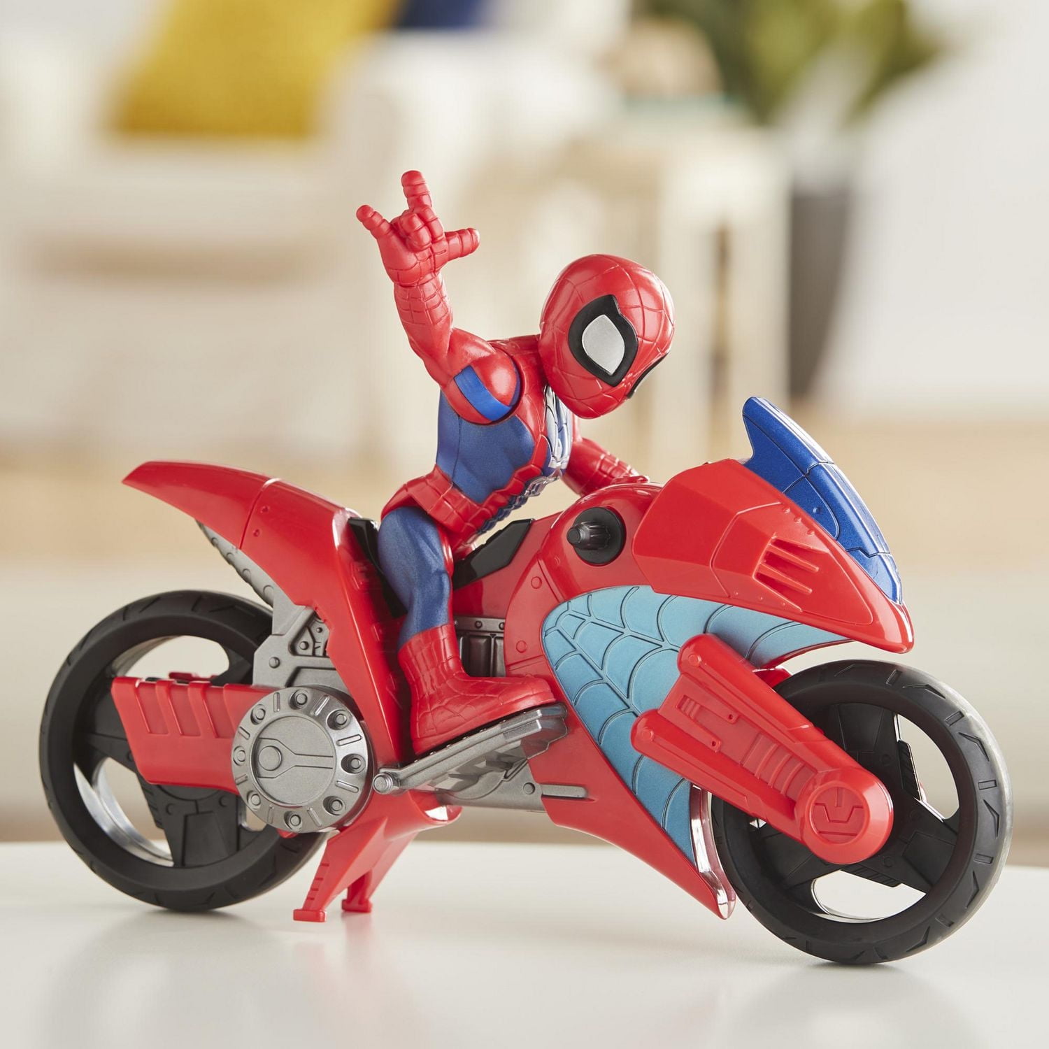 Playskool Heroes Marvel Super Hero Adventures Spider-Man Swingin' Speeder, 5-Inch Figure and Motorcycle Set