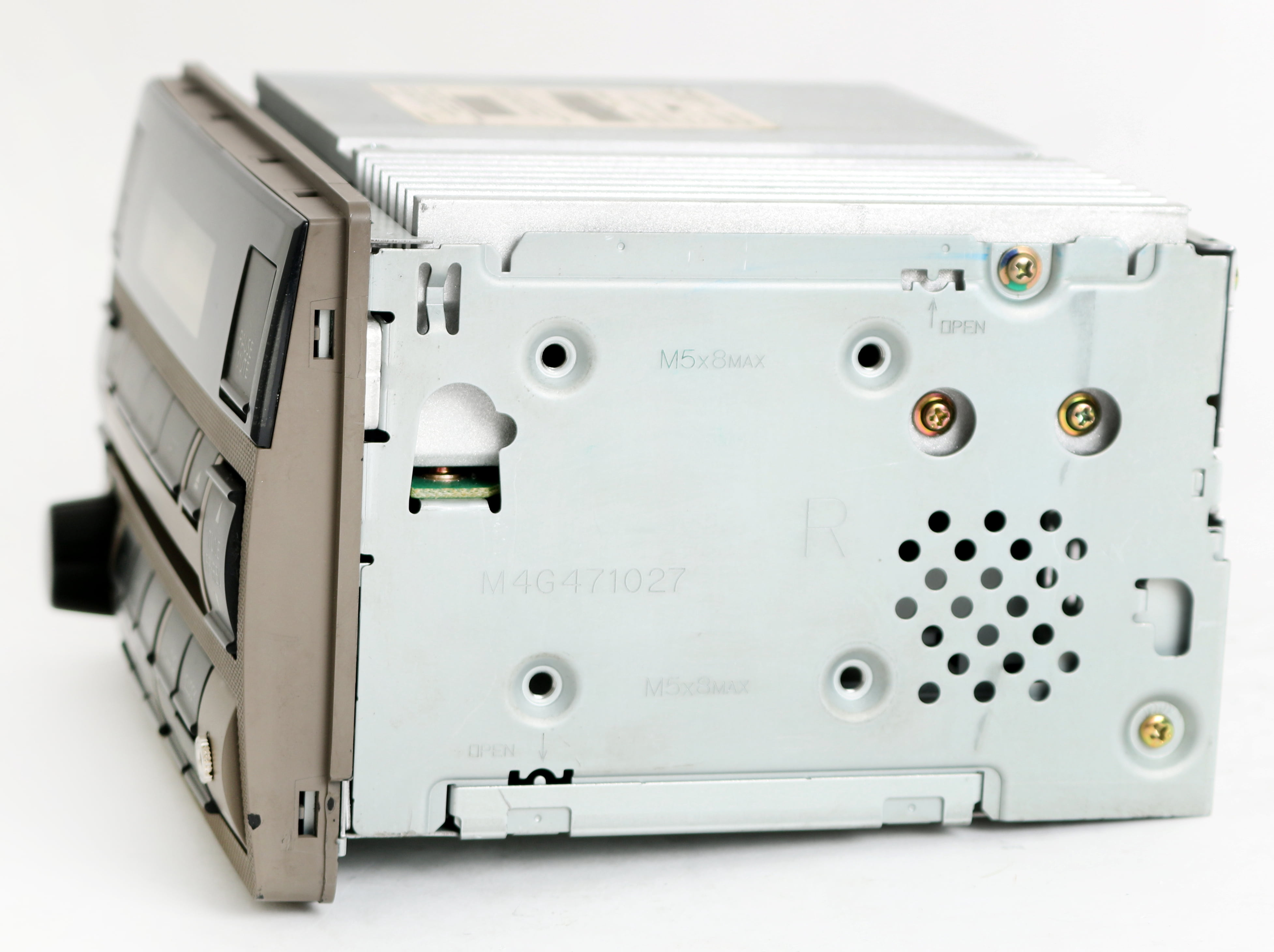 Restored Nissan Altima 2005-2006 Tan Radio AMFM CD Aux Input 28185ZB00C Standard Vol Ctrl (Refurbished)