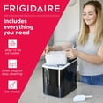 thumbnail image 2 of Frigidaire EFIC117-SSBLACK-COM EFIC117-SSBLACK Máquina compacta portátil de 26 libras, máquina para hacer hielo de acero inoxidable negro, mediana, 2 of 5