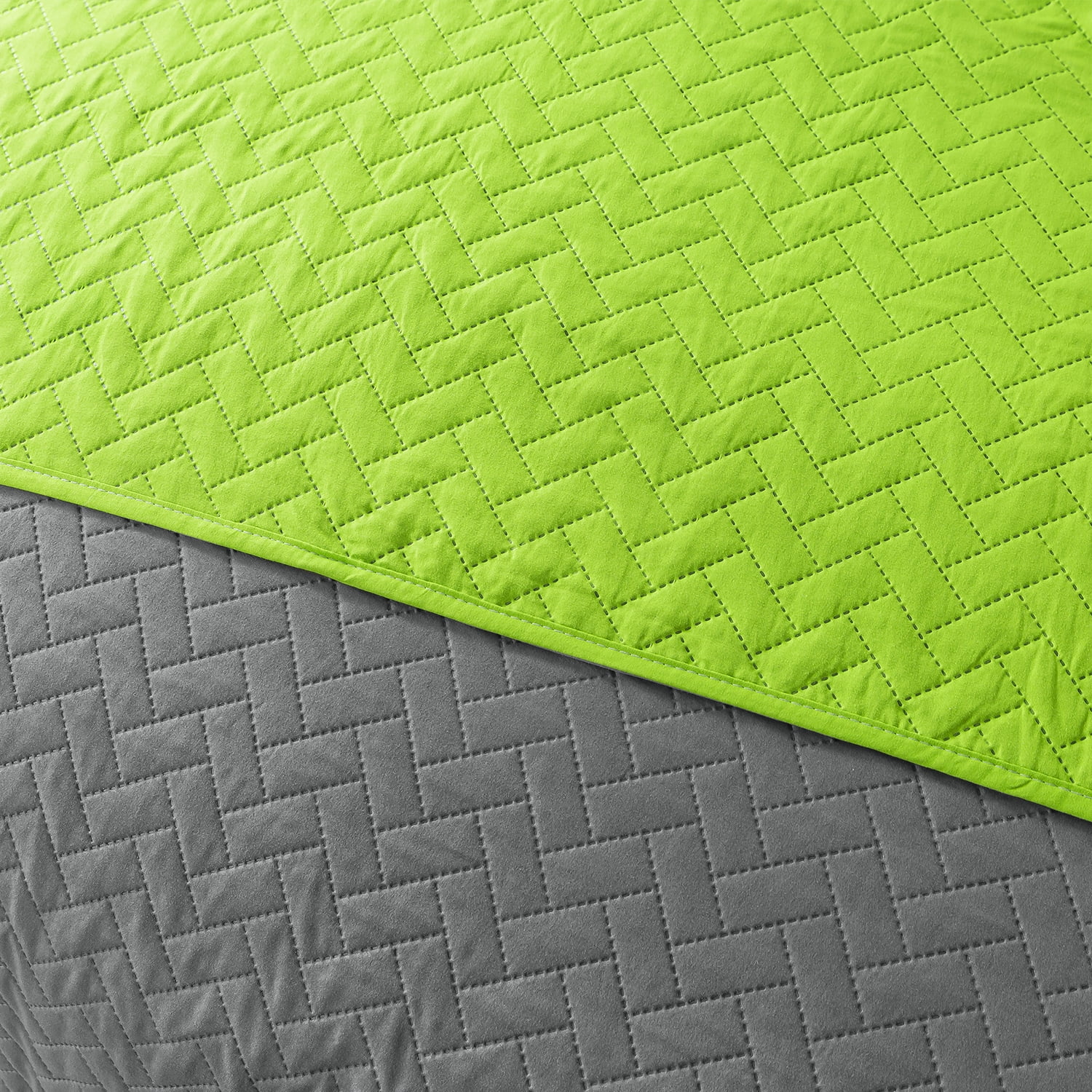 JML Quilt Set King Size Lightweight Bedspread, Soft Summer Quilt Bedding Set Coverlet for All Seasons with 3 Piece (1 Quilt, 2 Pillow Shams), Gray & Green