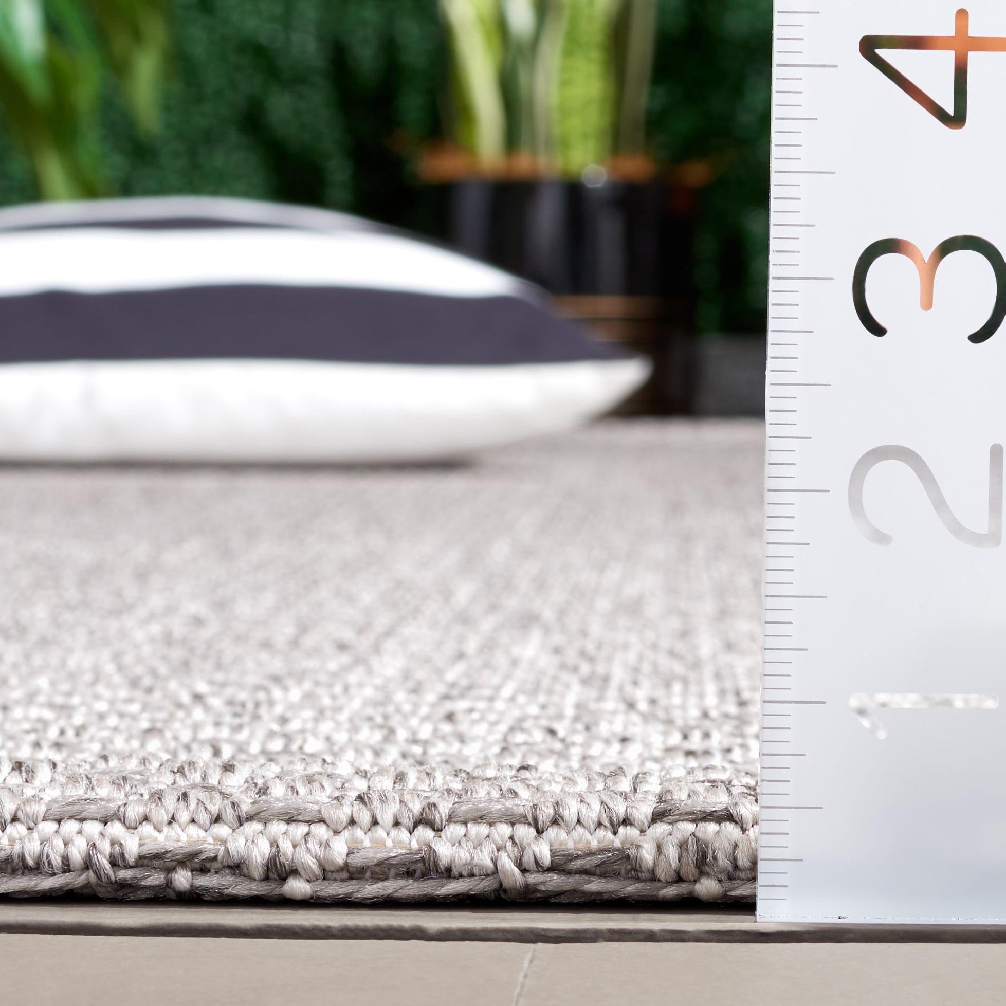 SAFAVIEH Sisal All-Weather Ophelia Solid Indoor/Outdoor Runner Rug, Light Grey, 2'2" x 8'
