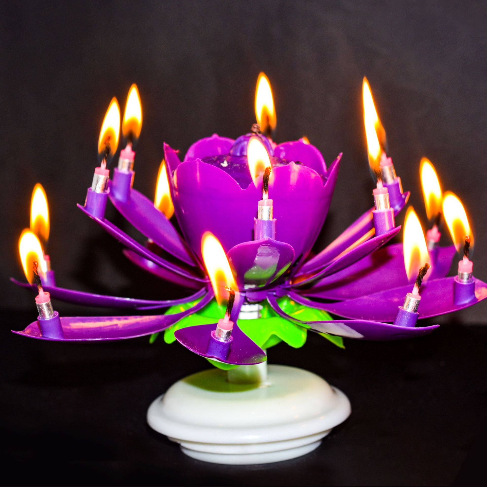 Goyunwell 2pcs Birthday Candles Flower Lotus Music Rotatable 2 Layers Candles Purple