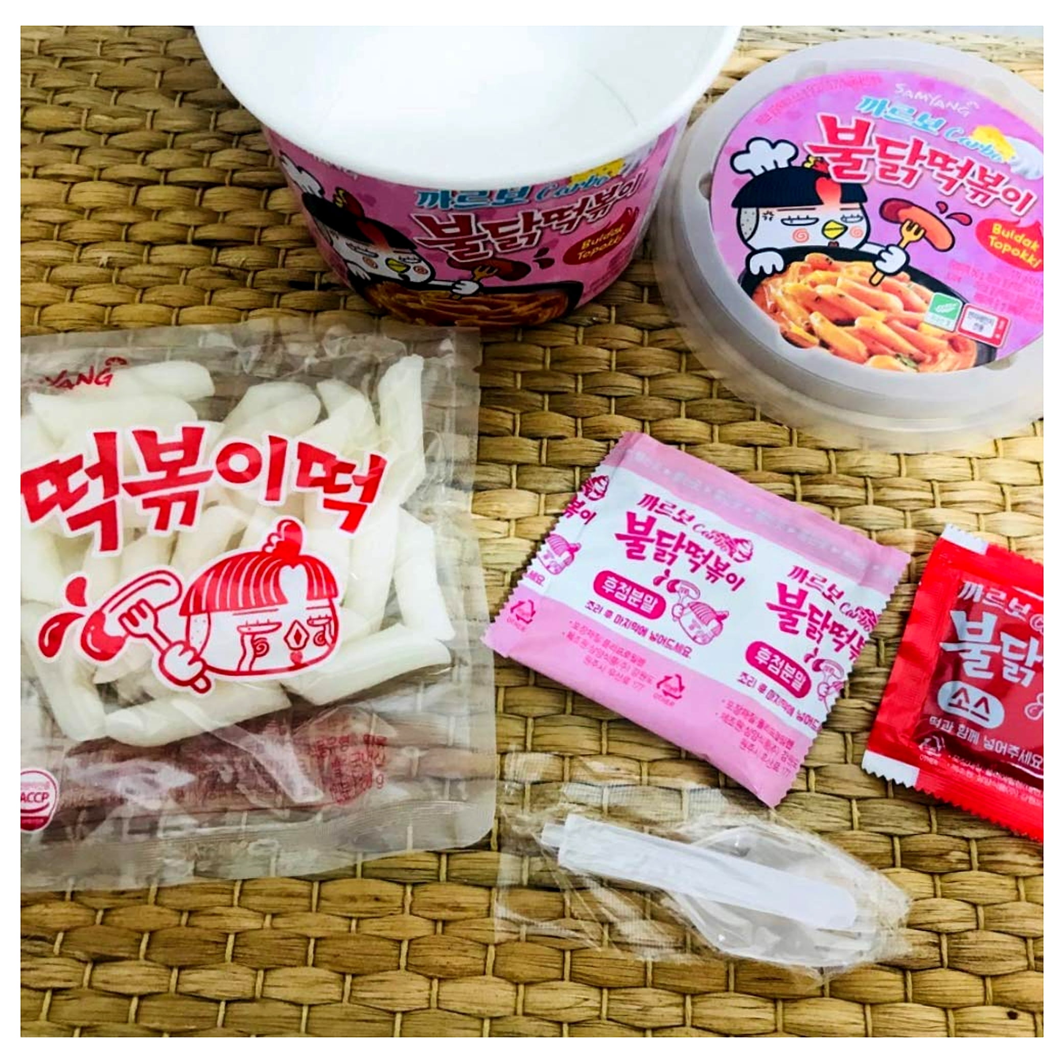 Pack of 3 Samyang Carbo Buldak (Roast Chicken) Hot Spicy Rice Cake Tteokbokki