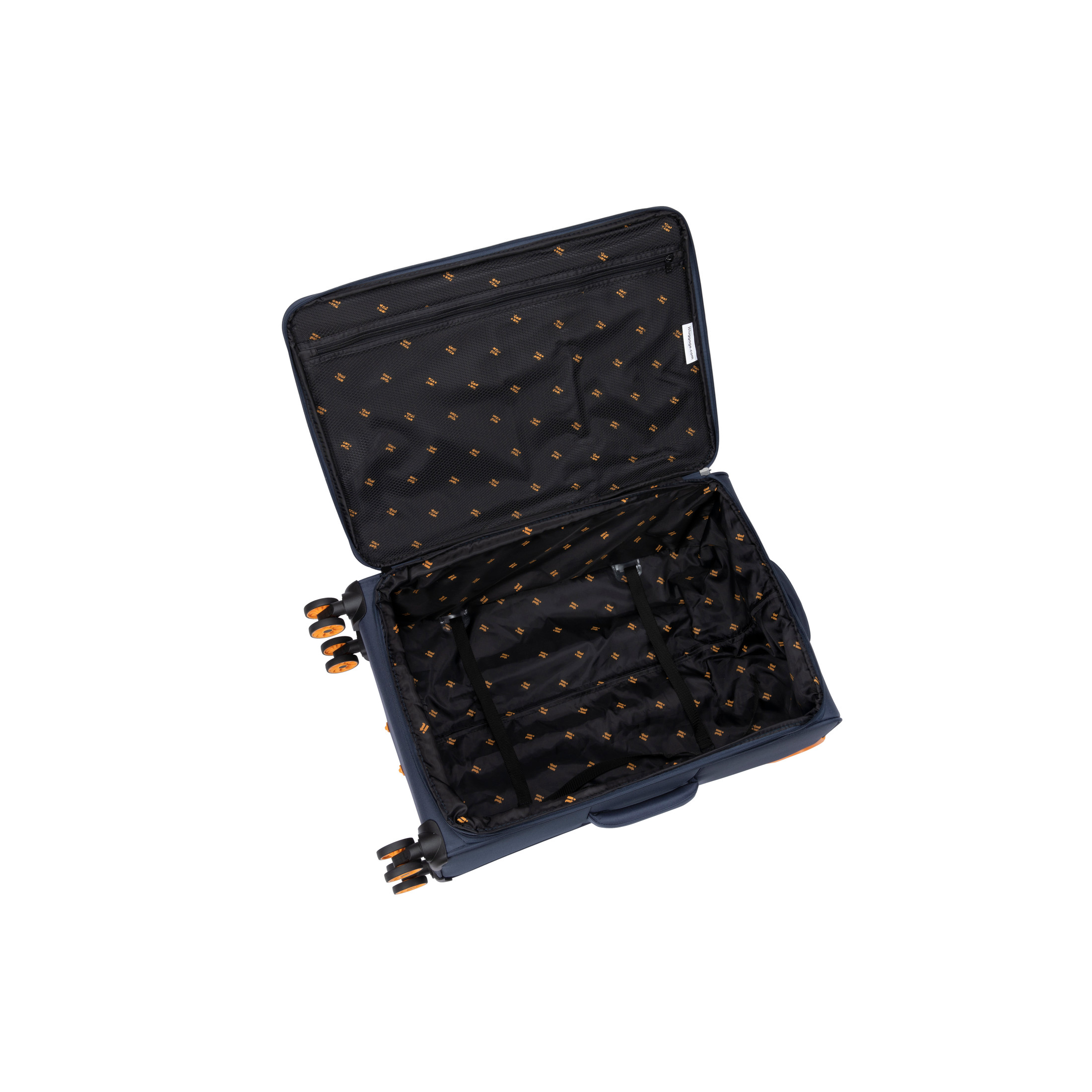 it luggage Compartment 22" Softside 8-Wheel Spinner photo 5
