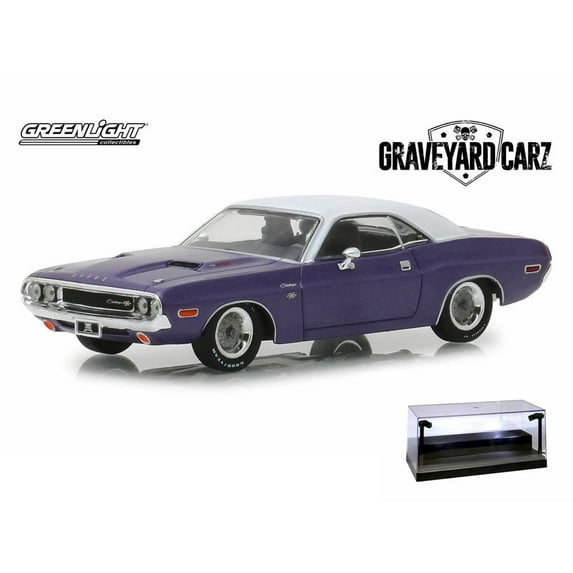 Diecast Car w/LED Display Case - 1970 Dodge Challenger R/T Hard Top, Graveyard Carz - Greenlight 86553 - 1/43 Scale Diecast Model Toy Car